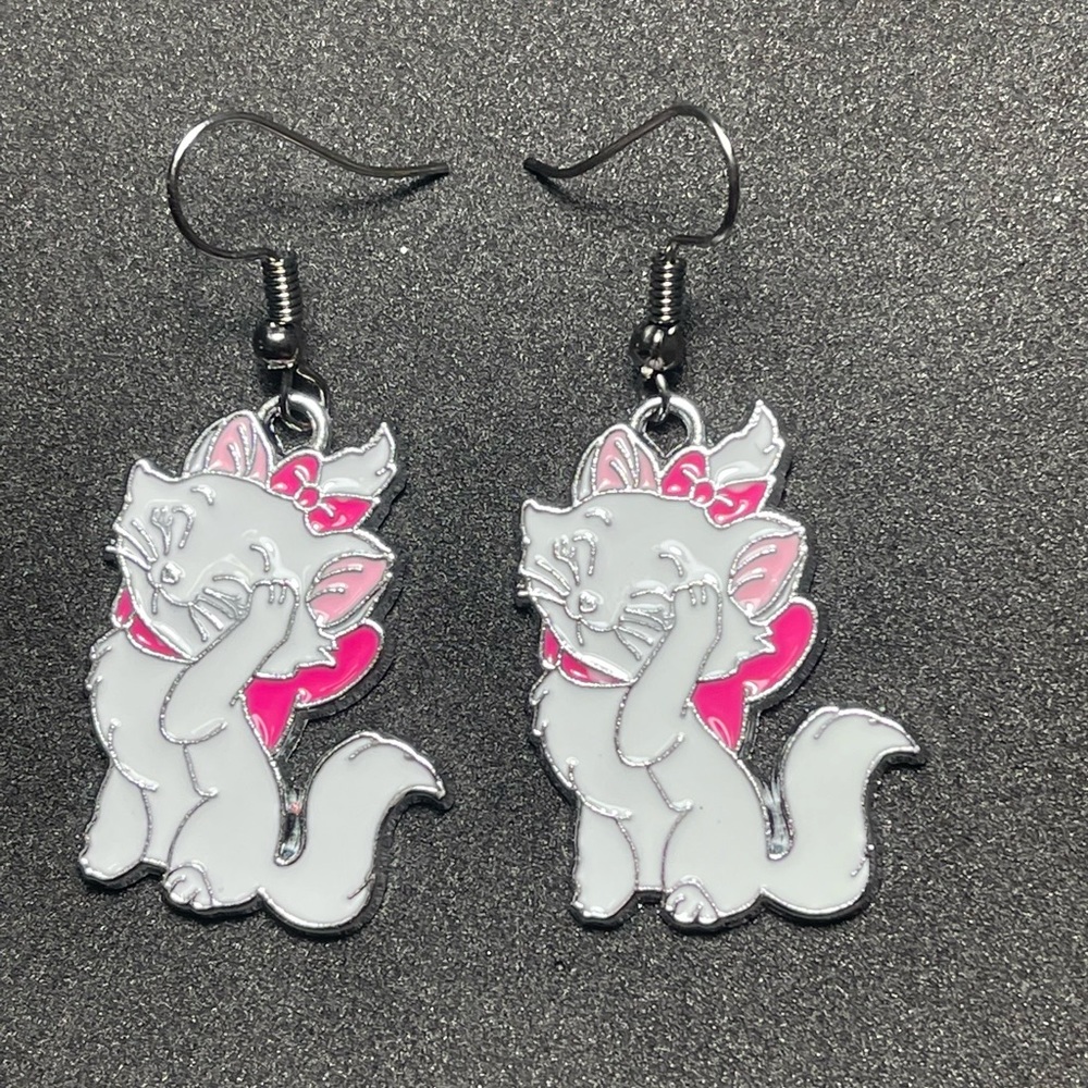 Pretty Cat Earrings